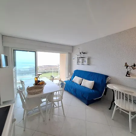 Appartement Vue Mer-piscine Et Parking *