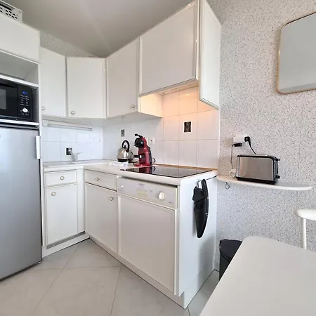 Vue Mer-piscine Et Parking La Chaume