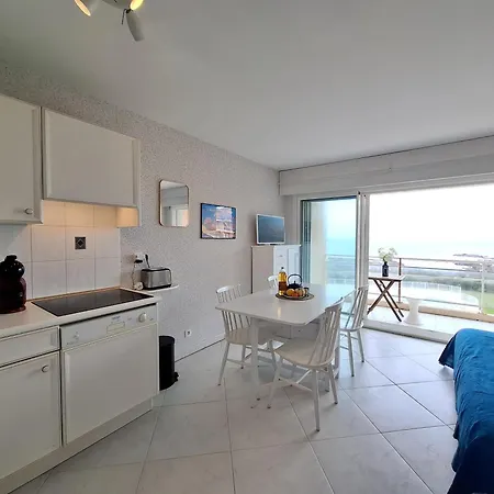 Vue Mer-piscine Et Parking * La Chaume